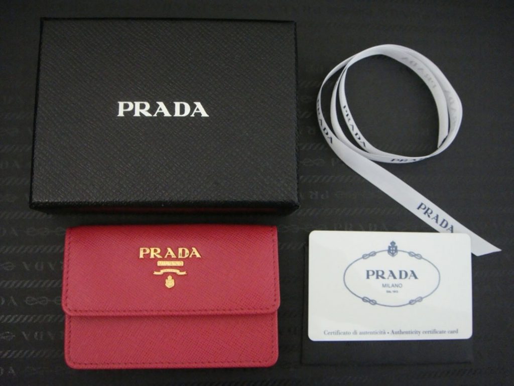 Prada’s leather card holder - extravagant gift ideas for the woman 