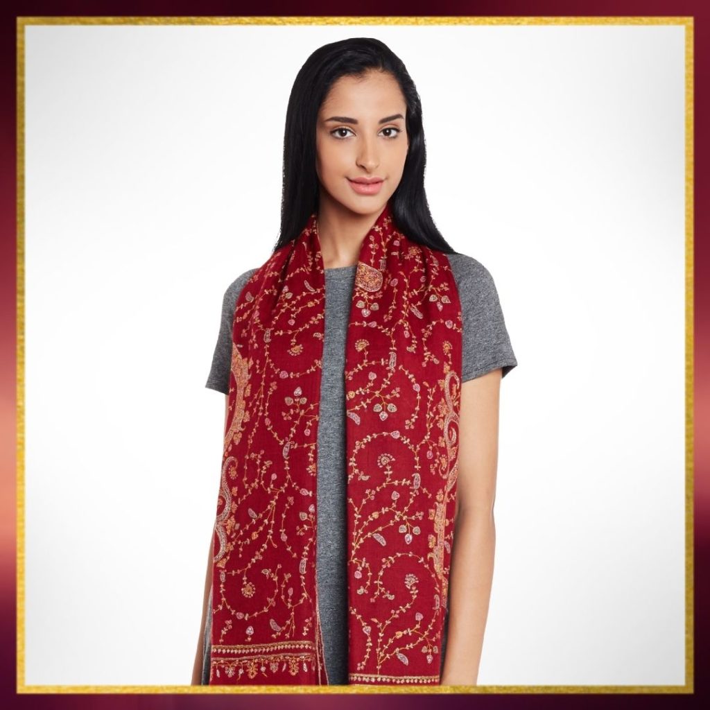 Pashmina wrap drape style