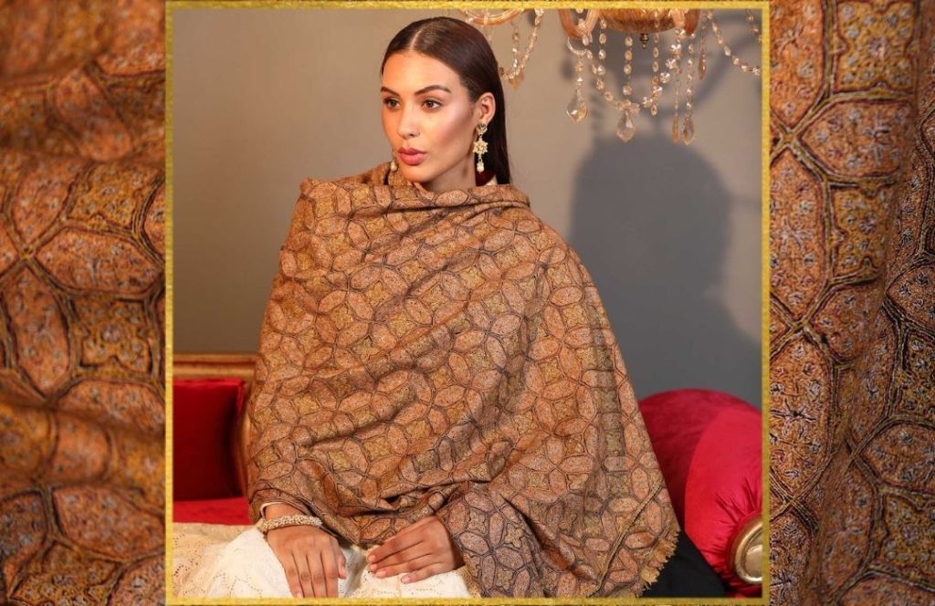 Luxury Gifting - Do Rukha Pashmina Shawl