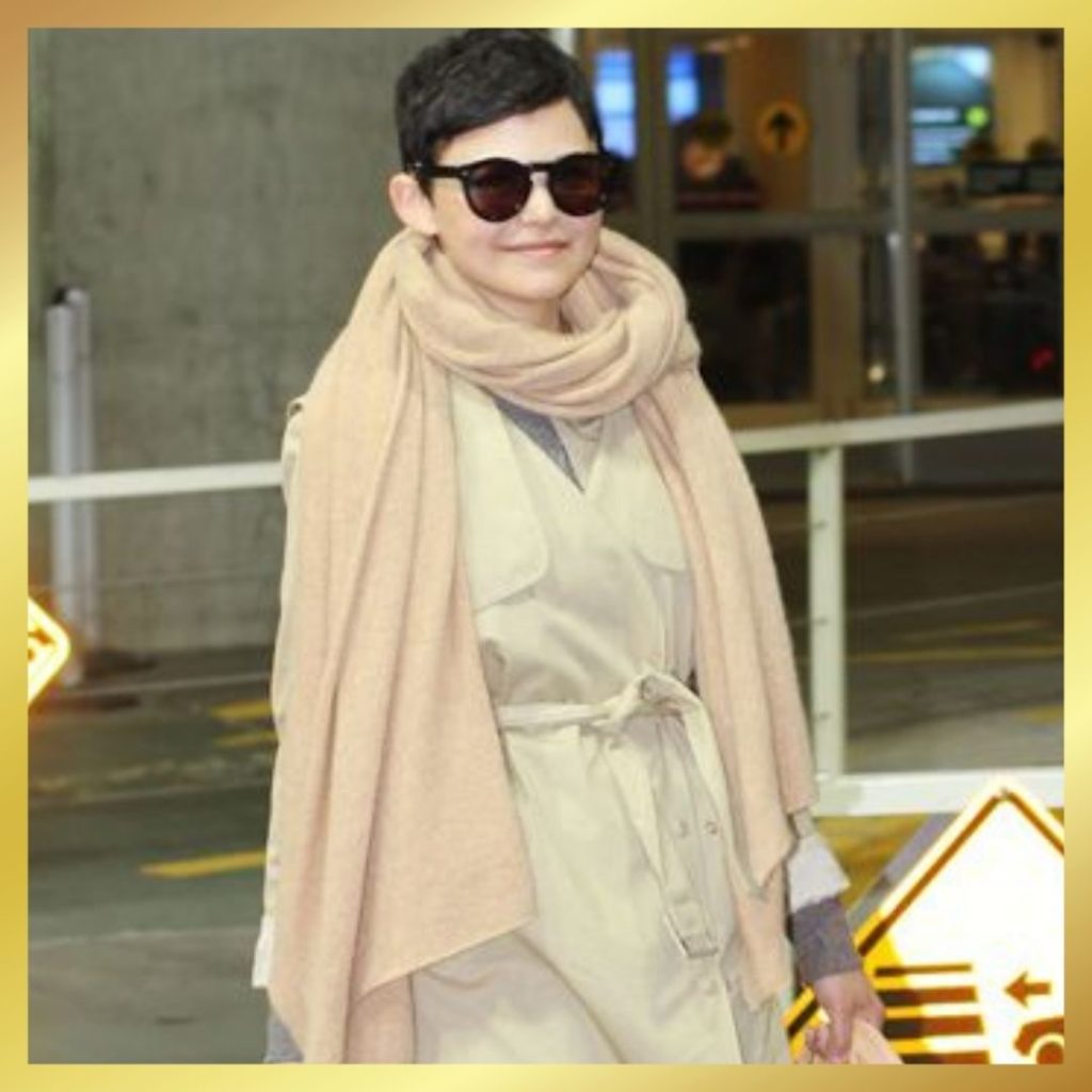 Ginnifer Goodwin in cashmere wrap