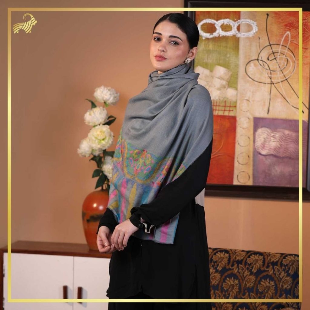 kani pashmina wrap