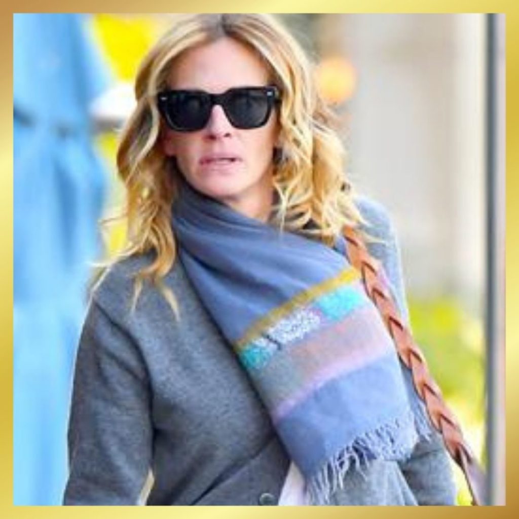 julia roberts in cashmere