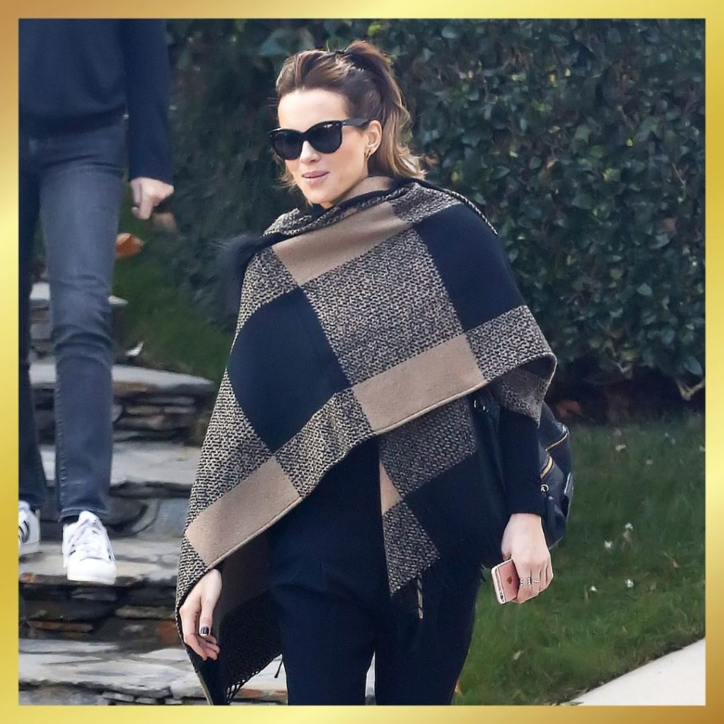 kate beckinsale in cashmere