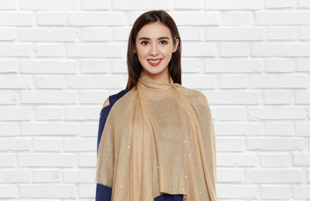 Swarovski crystals Cashmere scarf