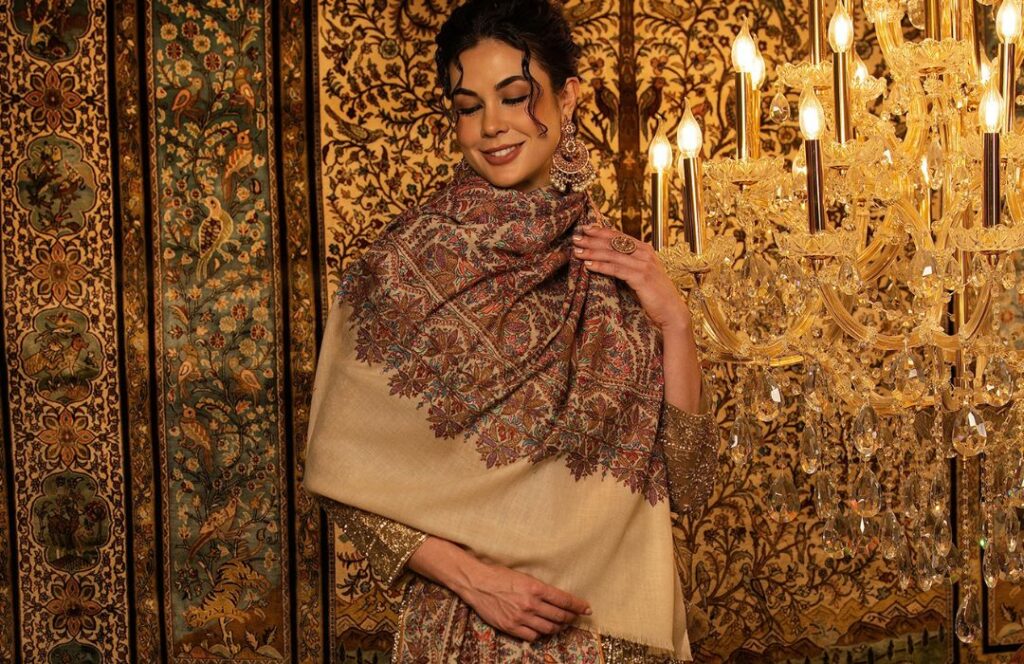 Pashmina shawl