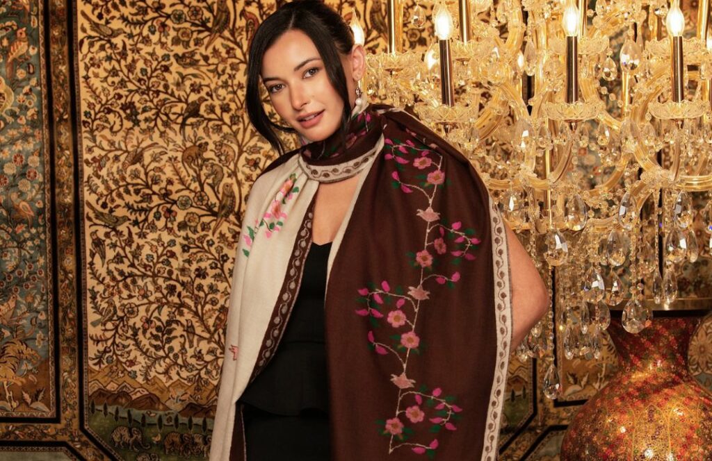 Kani cashmere scarf
