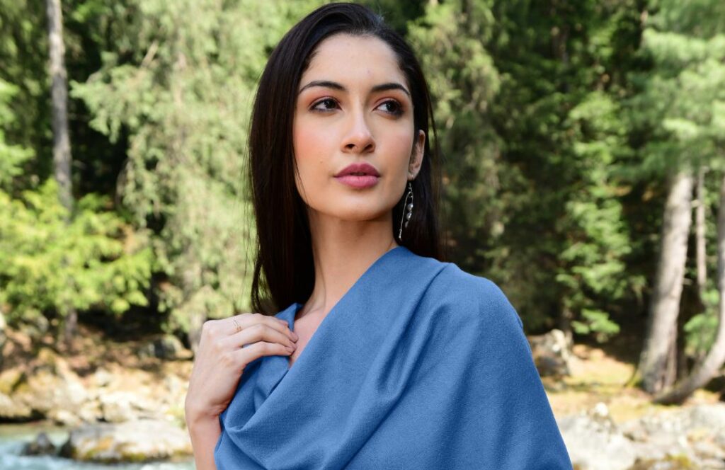 Blue Cashmere scarf
