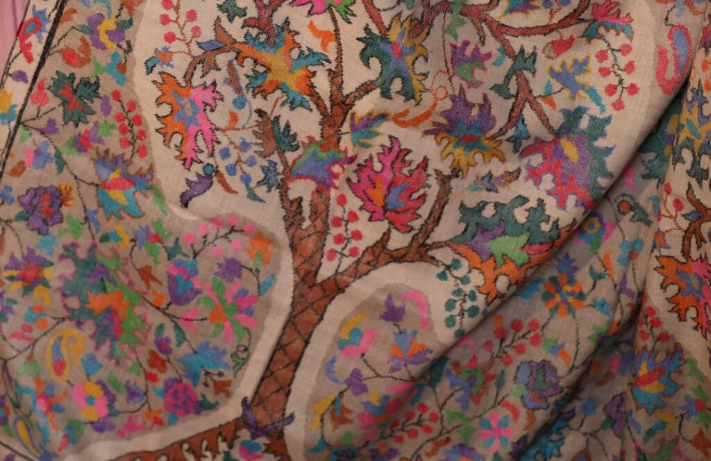 The intricate art of Kani