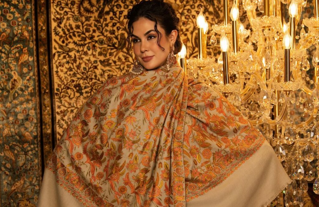 Do rukha Pashmina Shawl